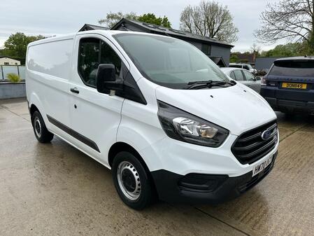 FORD TRANSIT CUSTOM 2.0 300 EcoBlue Leader