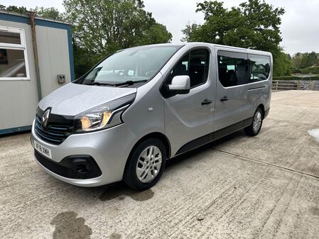 RENAULT TRAFIC 1.6 LL29 ENERGY dCi 125 Sport Nav