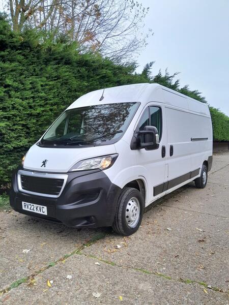 PEUGEOT BOXER 2.2 BlueHDi 435 Professional